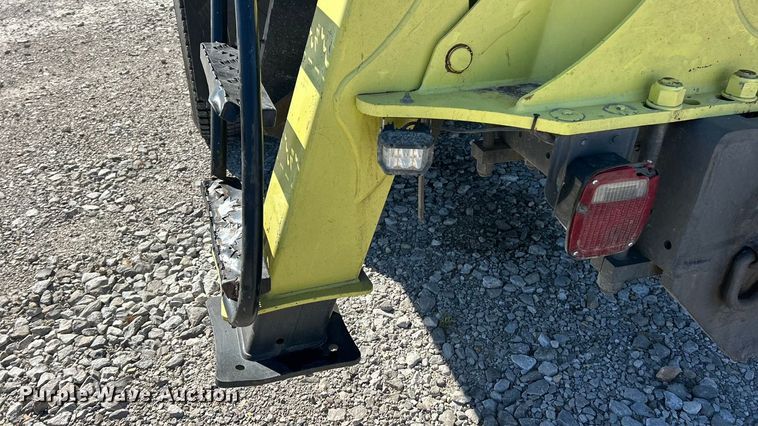 image for item ET6518 2012 Western Star 4900SB grapple crane truck