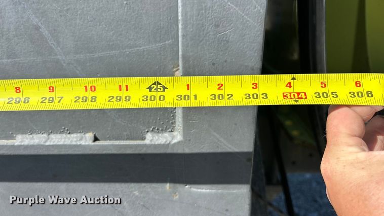 image for item ET6518 2012 Western Star 4900SB grapple crane truck