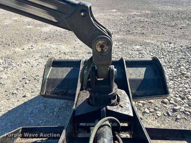 image for item ET6518 2012 Western Star 4900SB grapple crane truck