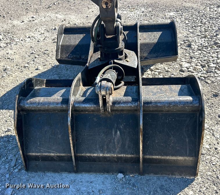 image for item ET6518 2012 Western Star 4900SB grapple crane truck