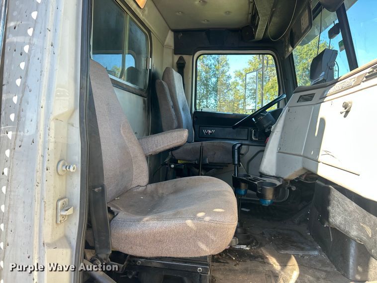 image for item ET6518 2012 Western Star 4900SB grapple crane truck