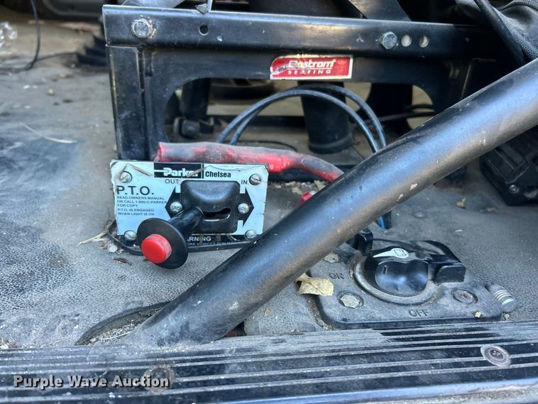 image for item ET6518 2012 Western Star 4900SB grapple crane truck