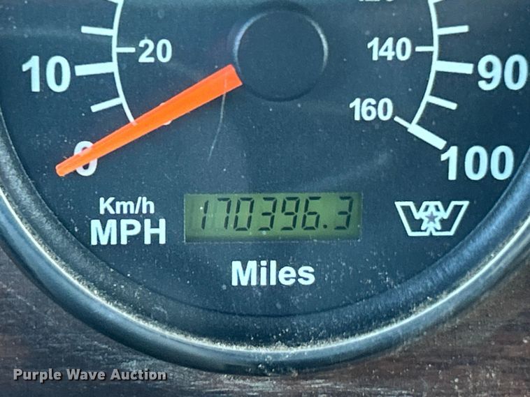 image for item ET6518 2012 Western Star 4900SB grapple crane truck