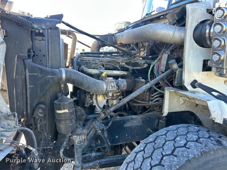 image for item ET6518 2012 Western Star 4900SB grapple crane truck