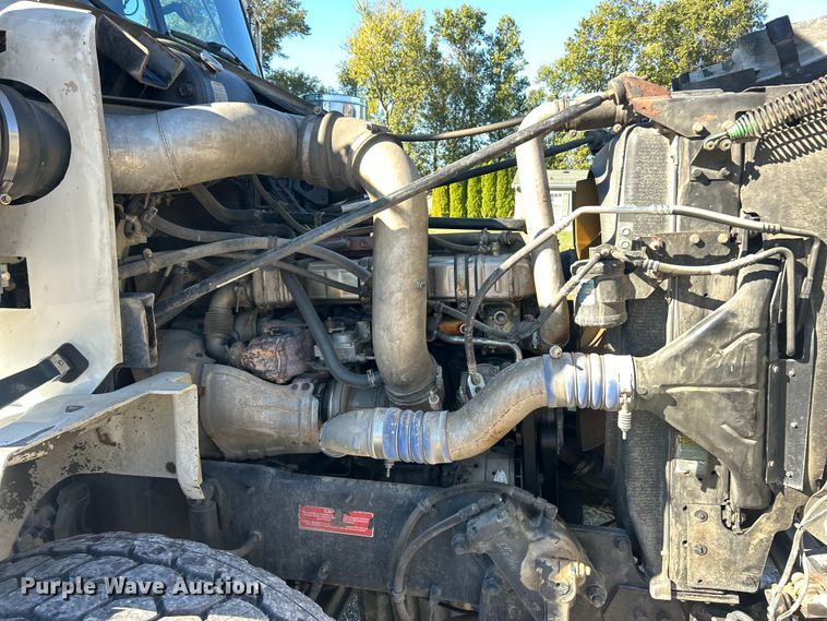 image for item ET6518 2012 Western Star 4900SB grapple crane truck