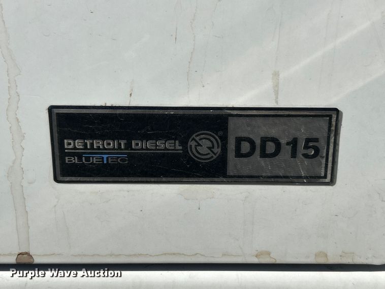 image for item ET6518 2012 Western Star 4900SB grapple crane truck