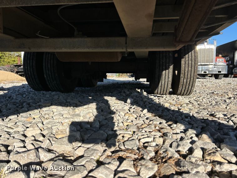 image for item ET6519 2004 American Trailer tilt deck container trailer