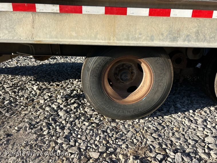 image for item ET6519 2004 American Trailer tilt deck container trailer