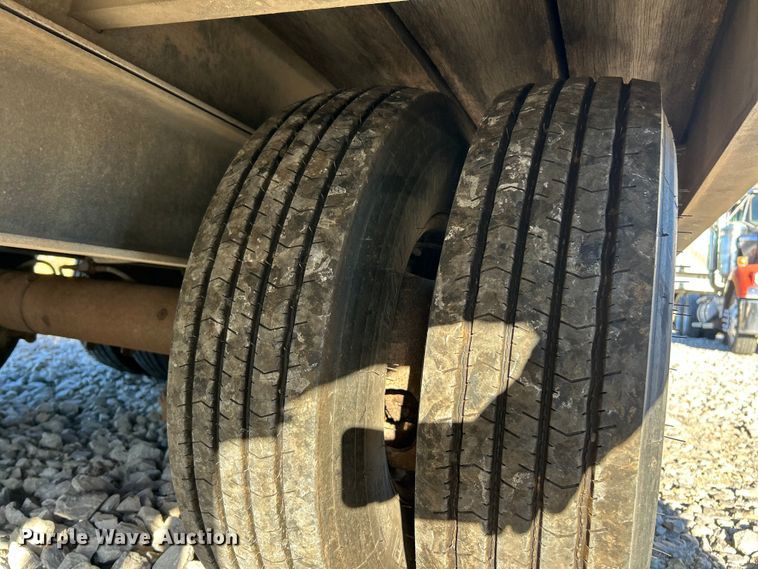 image for item ET6519 2004 American Trailer tilt deck container trailer