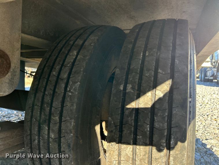 image for item ET6519 2004 American Trailer tilt deck container trailer