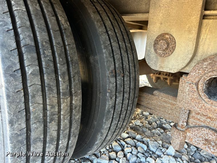 image for item ET6519 2004 American Trailer tilt deck container trailer