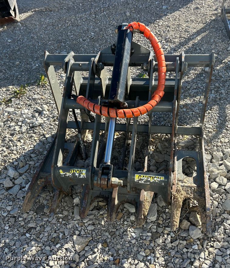 image for item ET6525 Ryan's Equipment 436 skid steer grapple bucket