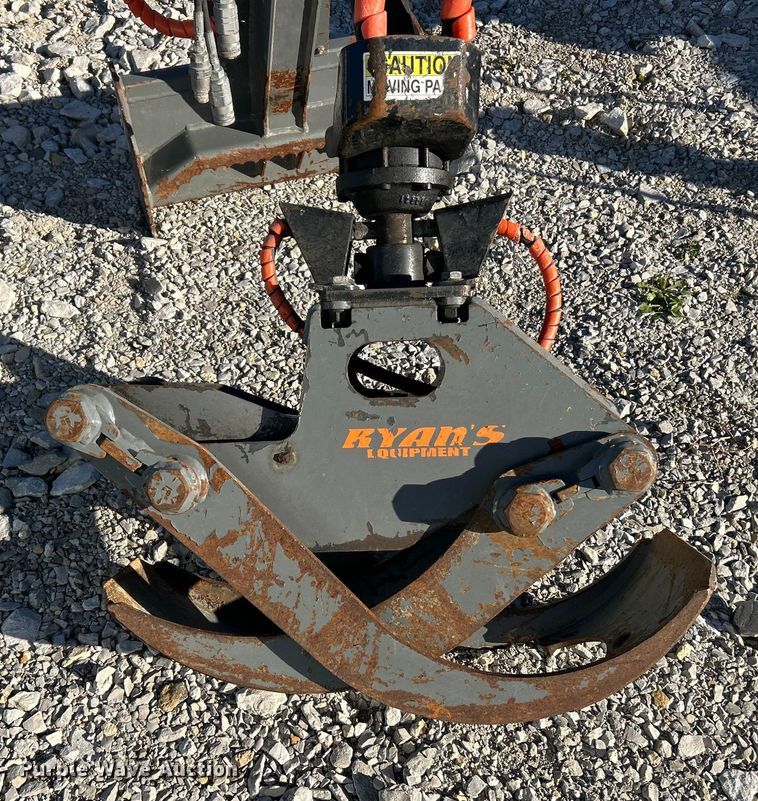 image for item ET6526 Ryan's Equipment 4252 skid steer log grapple