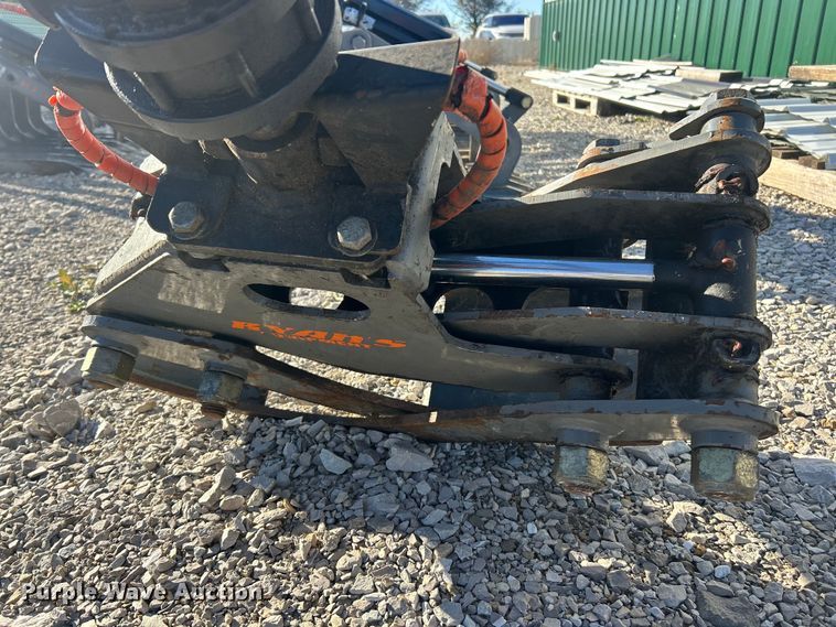 image for item ET6526 Ryan's Equipment 4252 skid steer log grapple