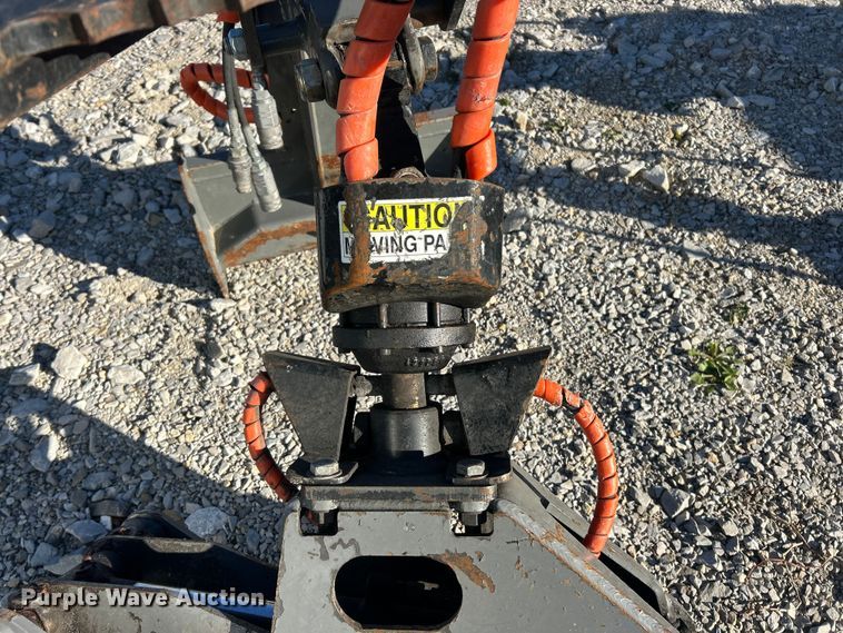 image for item ET6526 Ryan's Equipment 4252 skid steer log grapple