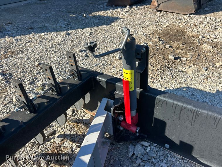 image for item ET6530 Norden CG84-SKD skid steer grader