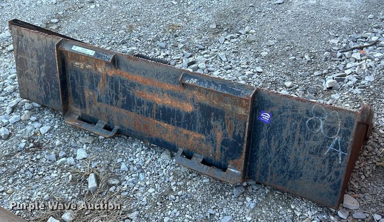 image for item ET6535 Skid steer bucket