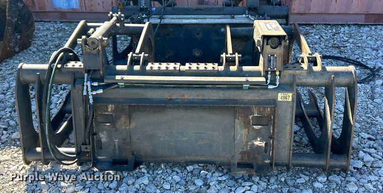 image for item ET6538 2014 Bobcat GRPL 82 ROOT skid steer grapple bucket