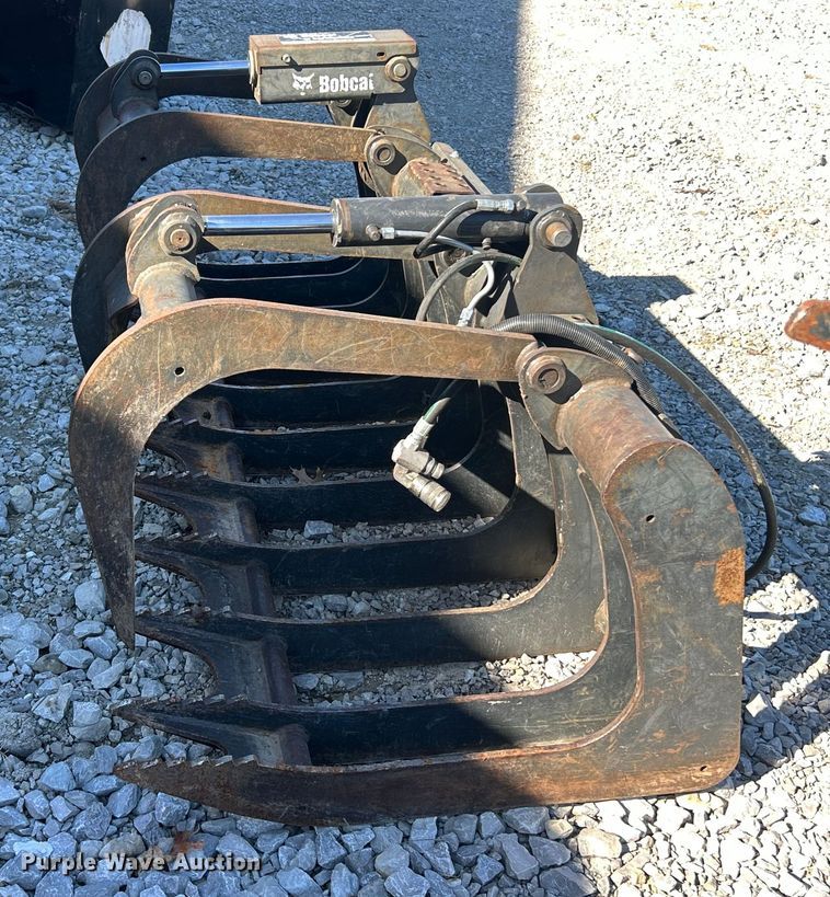 image for item ET6538 2014 Bobcat GRPL 82 ROOT skid steer grapple bucket
