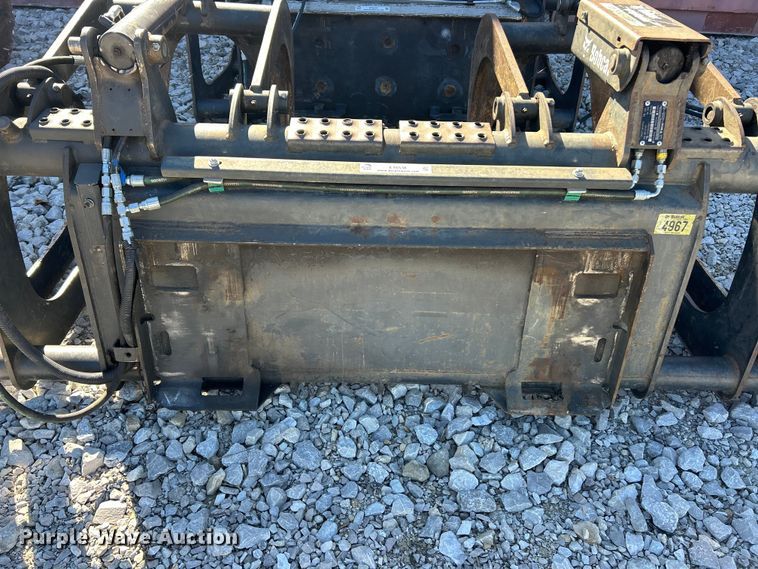 image for item ET6538 2014 Bobcat GRPL 82 ROOT skid steer grapple bucket