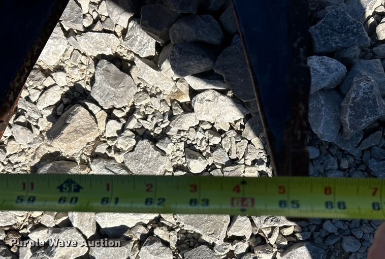 image for item ET6539 Tomahawk skid steer grapple bucket