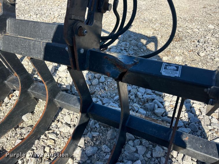 image for item ET6539 Tomahawk skid steer grapple bucket