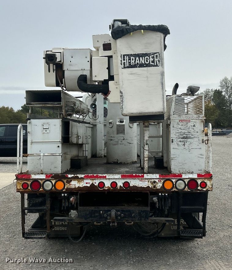 image for item ET6562 2012 International 4400 bucket truck