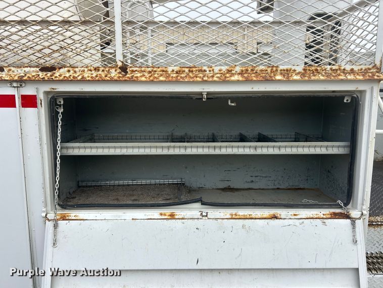 image for item ET6562 2012 International 4400 bucket truck