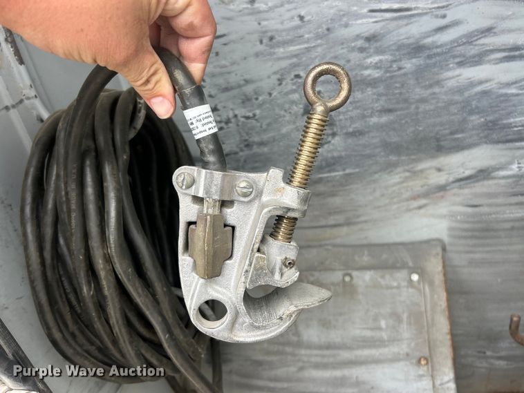 image for item ET6562 2012 International 4400 bucket truck