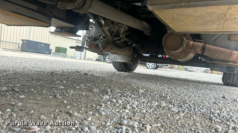 image for item ET6562 2012 International 4400 bucket truck