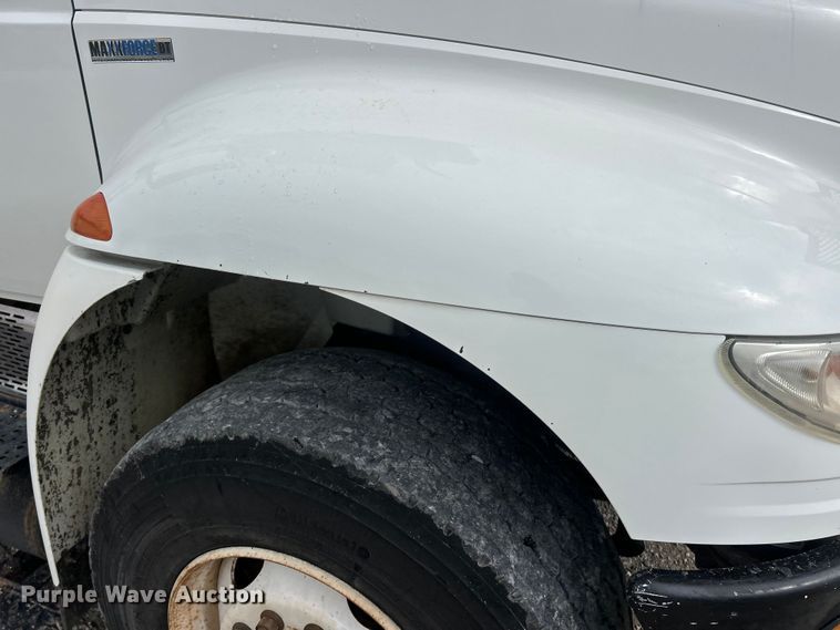 image for item ET6563 2010 International 4400 Ext. Cab digger derrick truck  