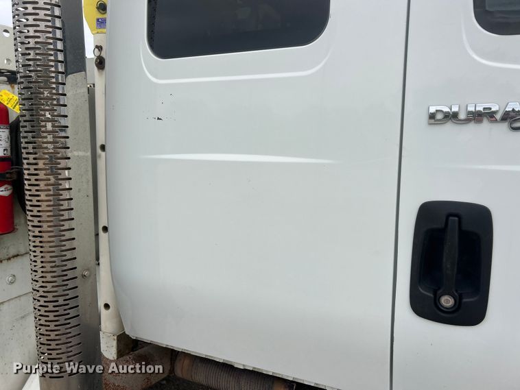 image for item ET6563 2010 International 4400 Ext. Cab digger derrick truck  