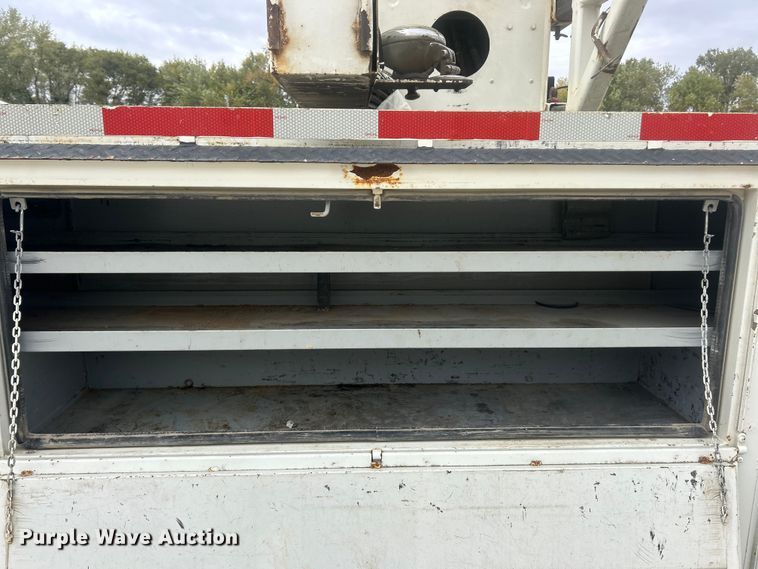 image for item ET6563 2010 International 4400 Ext. Cab digger derrick truck  