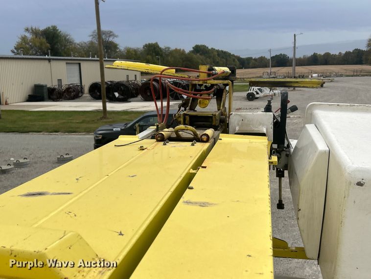 image for item ET6563 2010 International 4400 Ext. Cab digger derrick truck  