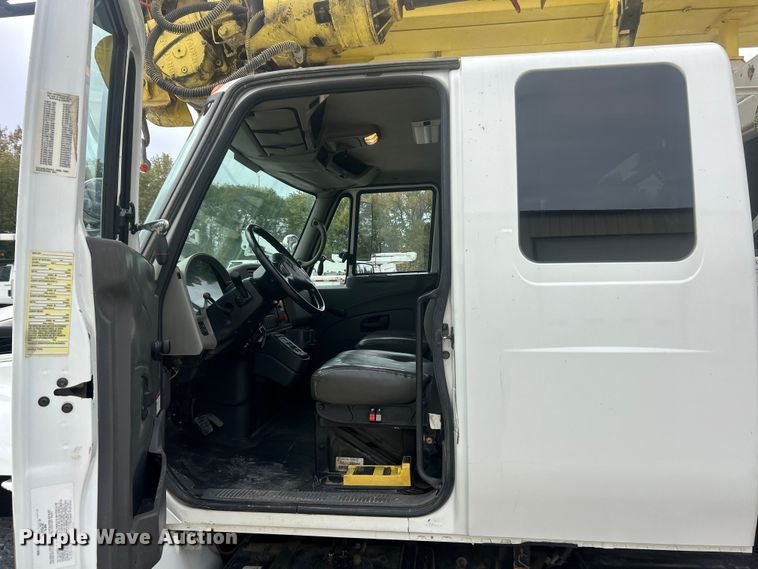 image for item ET6563 2010 International 4400 Ext. Cab digger derrick truck  