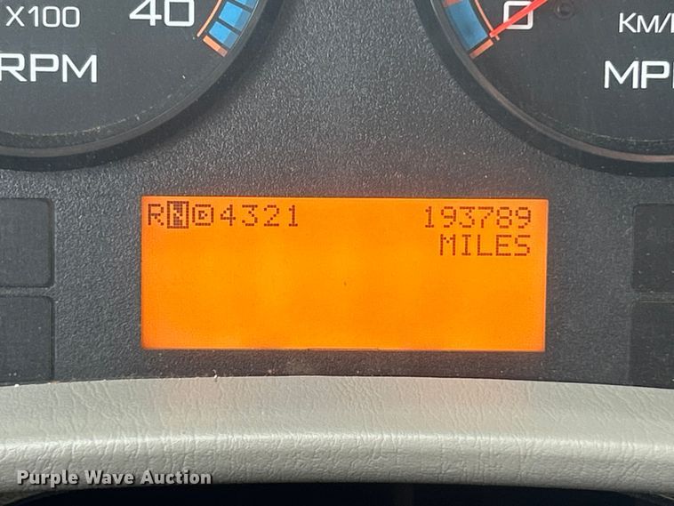 image for item ET6563 2010 International 4400 Ext. Cab digger derrick truck  