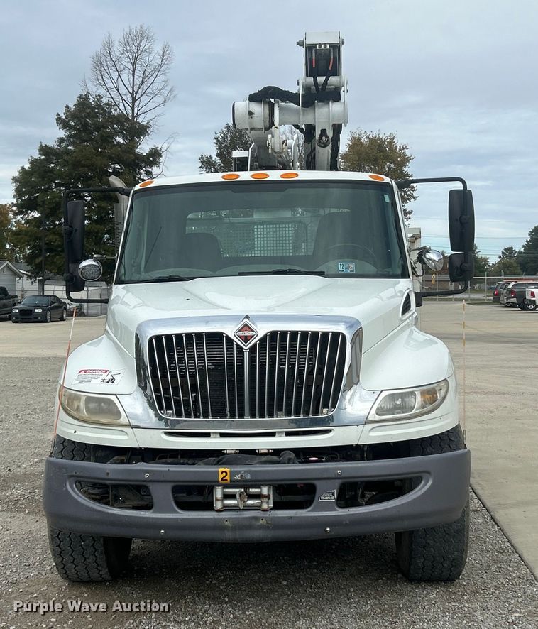 CAMIóN CON CANASTILLA 2010 INTERNATIONAL ALTEC