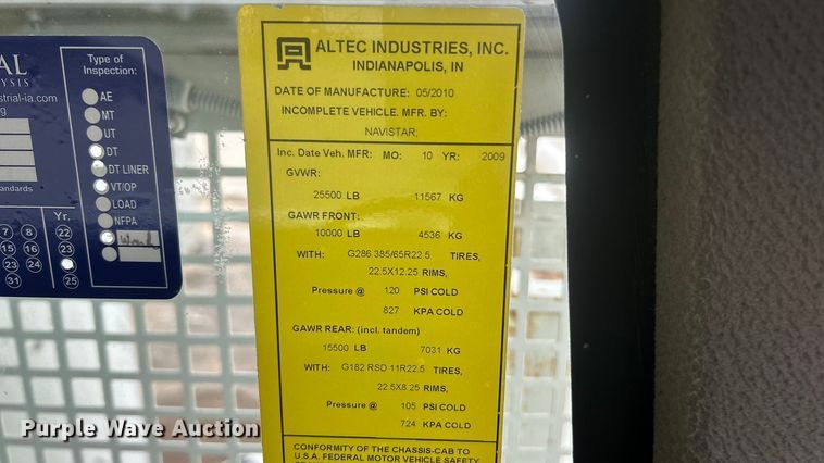 image for item ET6564 2010 International 4300 bucket truck