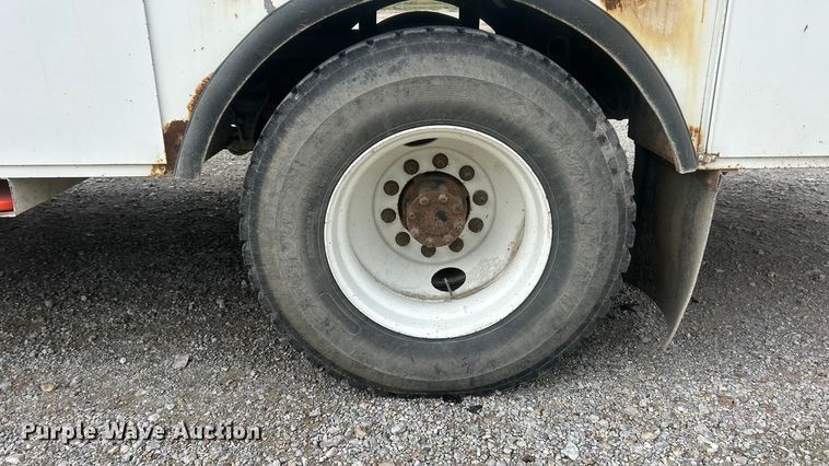 image for item ET6564 2010 International 4300 bucket truck