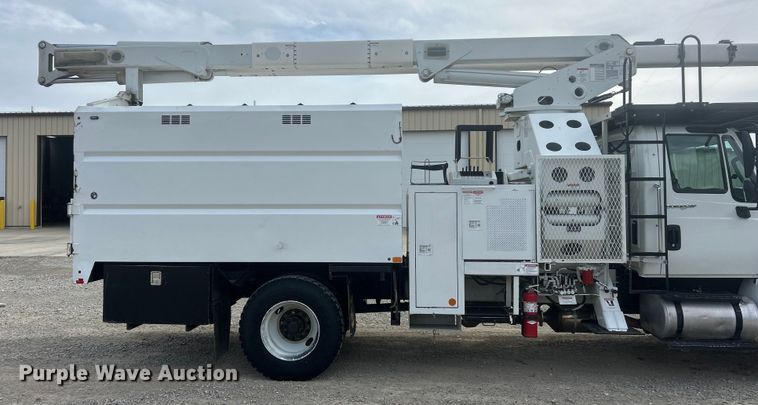 image for item ET6565 2014 International 4400 forestry bucket truck