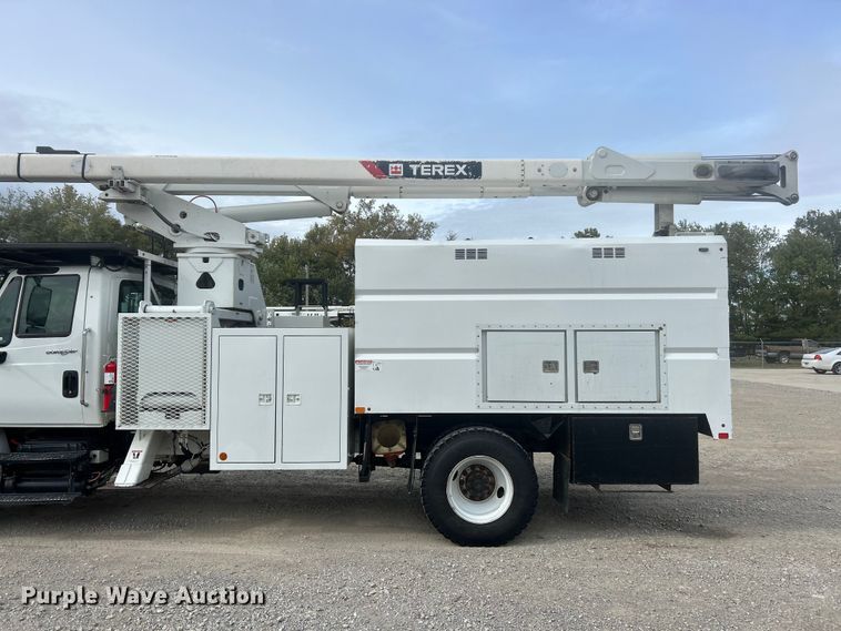 image for item ET6565 2014 International 4400 forestry bucket truck