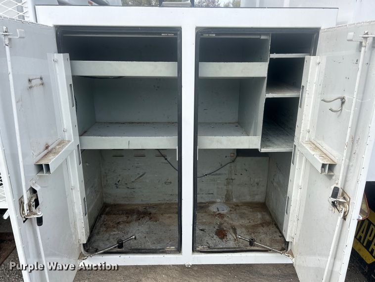 image for item ET6565 2014 International 4400 forestry bucket truck