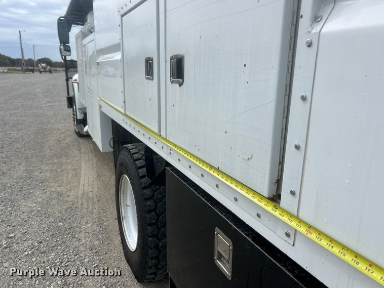 image for item ET6565 2014 International 4400 forestry bucket truck