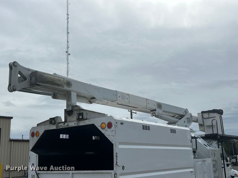 image for item ET6565 2014 International 4400 forestry bucket truck