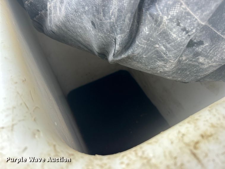 image for item ET6565 2014 International 4400 forestry bucket truck