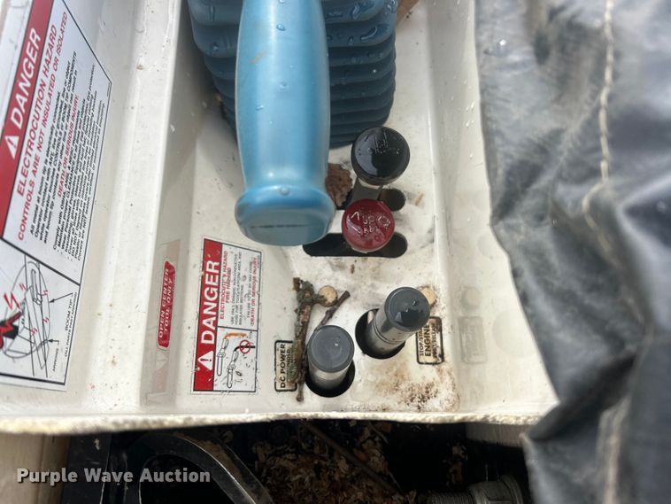 image for item ET6565 2014 International 4400 forestry bucket truck