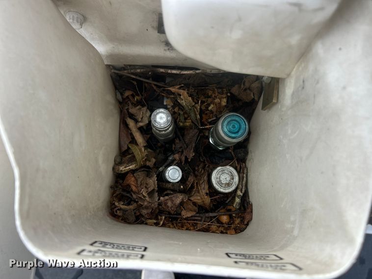 image for item ET6565 2014 International 4400 forestry bucket truck