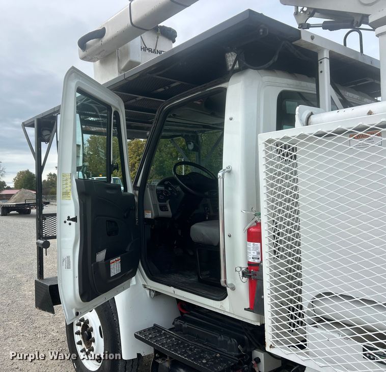 image for item ET6565 2014 International 4400 forestry bucket truck