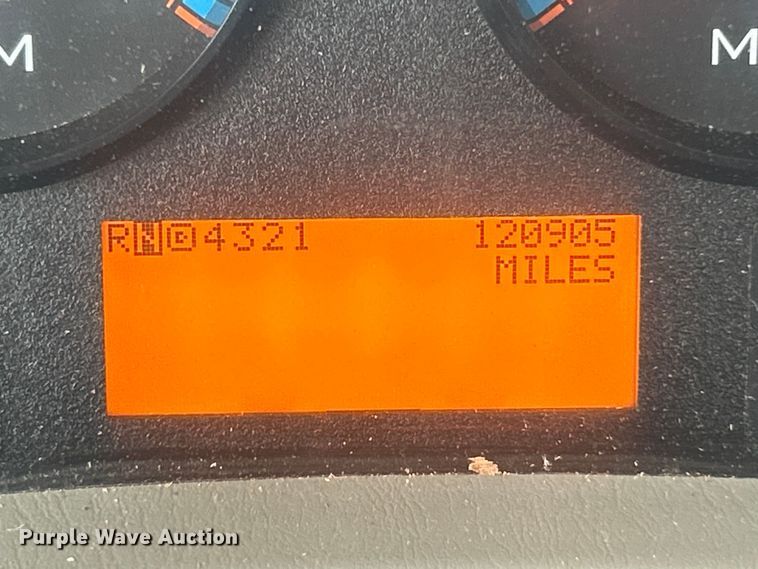 image for item ET6565 2014 International 4400 forestry bucket truck