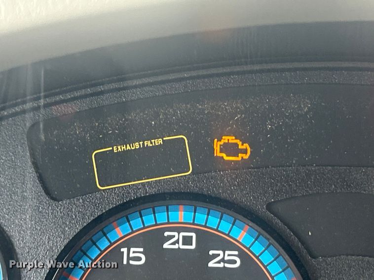 image for item ET6565 2014 International 4400 forestry bucket truck